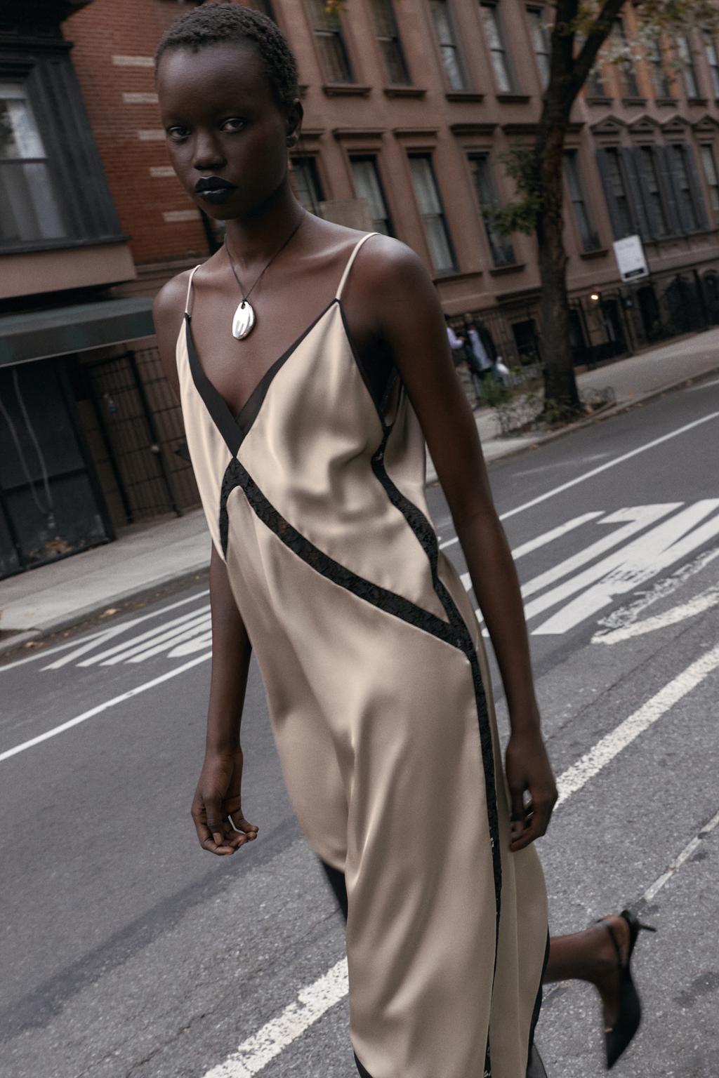 ROBE MI-LONGUE SATINÉE ASYMÉTRIQUE