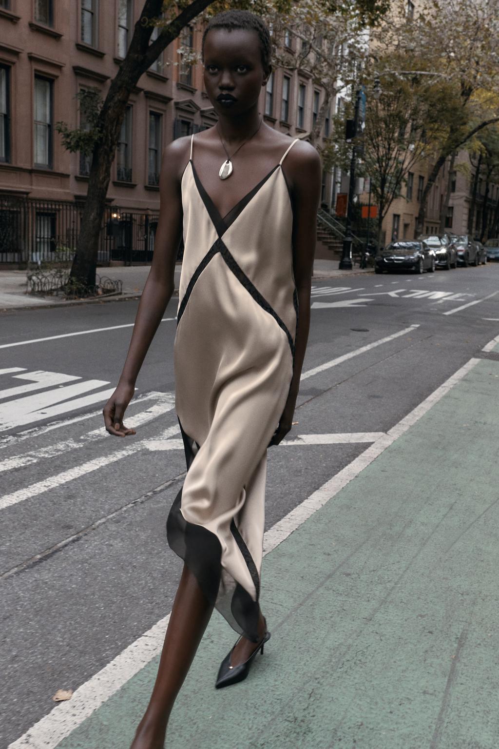 ROBE MI-LONGUE SATINÉE ASYMÉTRIQUE