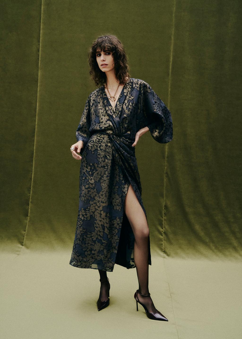 ROBE MI-LONGUE DRAPÉE EFFET MÉTALLISÉ