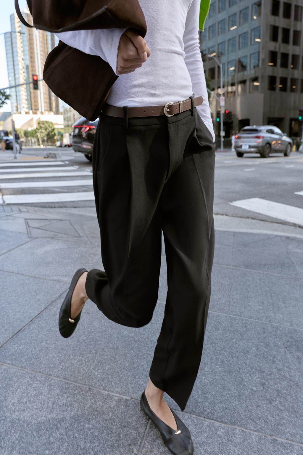 PANTALON À PINCES SANS CEINTURE