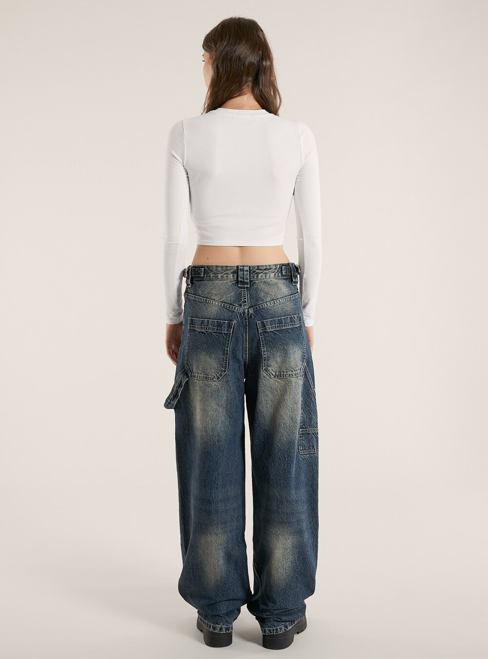 ADJUSTABLE BALLOON FIT CARPENTER JEANS BERSHKA