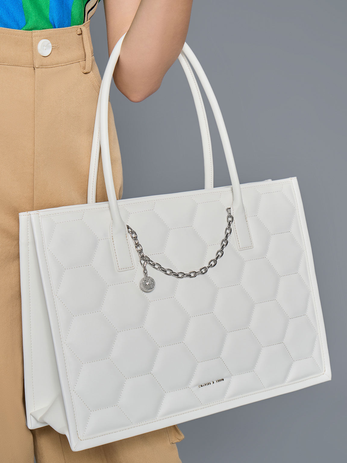 CHARLES & KHEITH Geometric Quilted Tote Bag Geometric Quilted Tote Bag - White