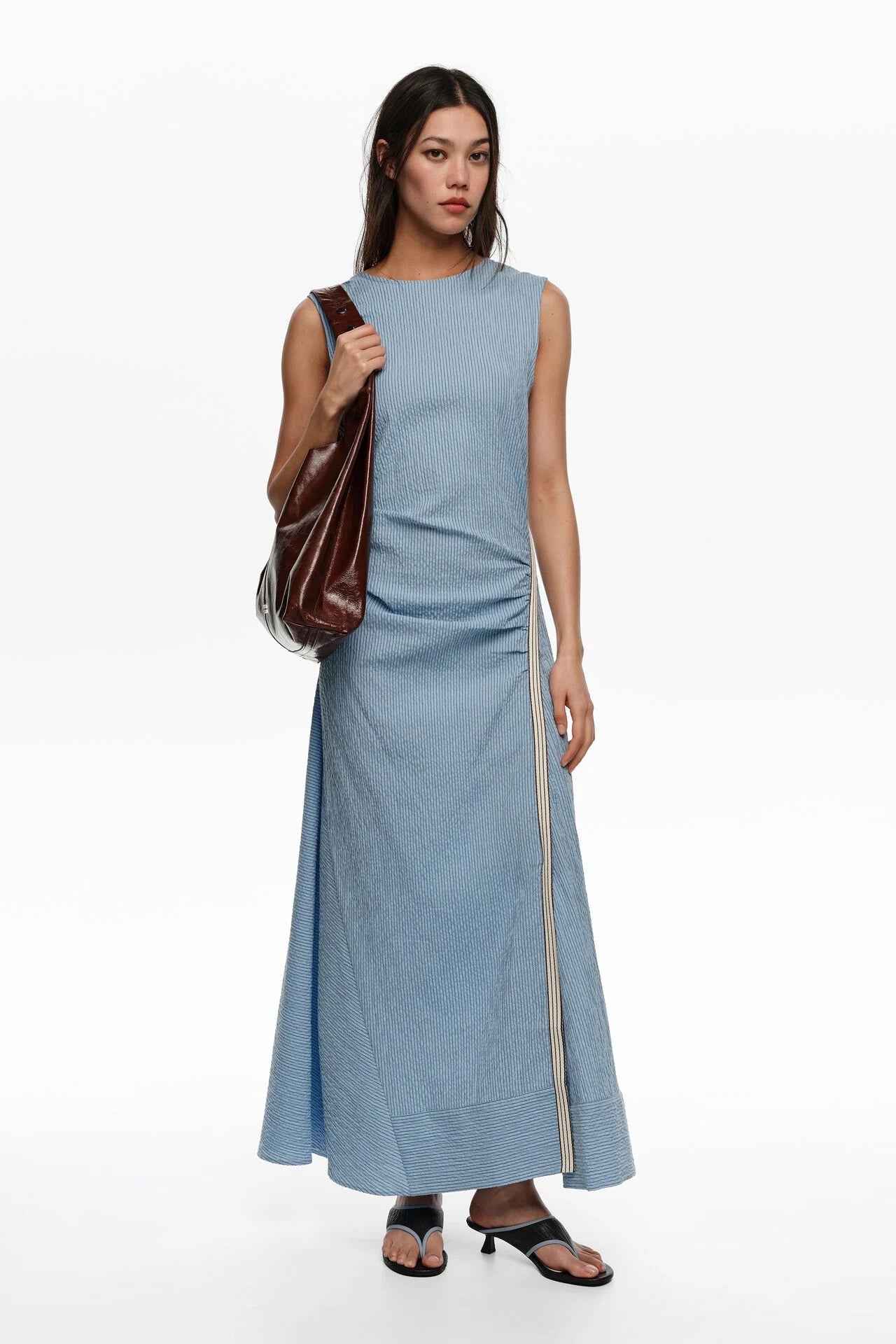 ROBE SANS MANCHES BRIDE SUPERPOSÉE RAYURES BLEUES