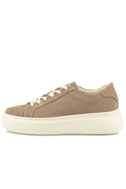 BASKETS EN CUIR