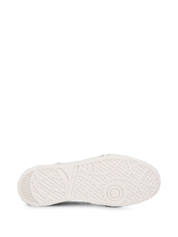BASKETS EN CUIR