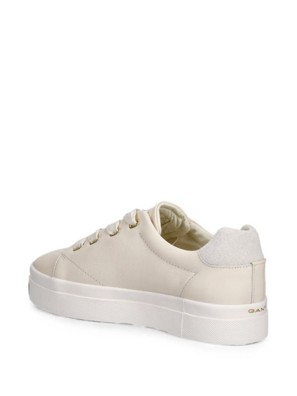 BASKETS EN CUIR