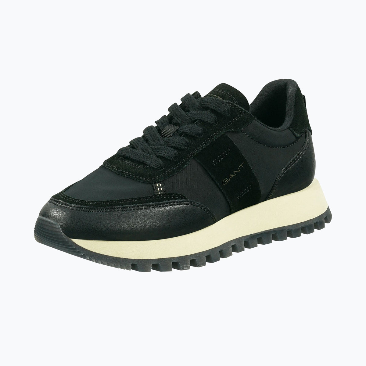 BASKETS EN CUIR