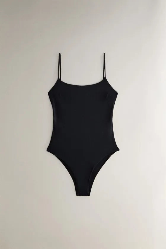 MAILLOT DE BAIN À FINES BRETELLES