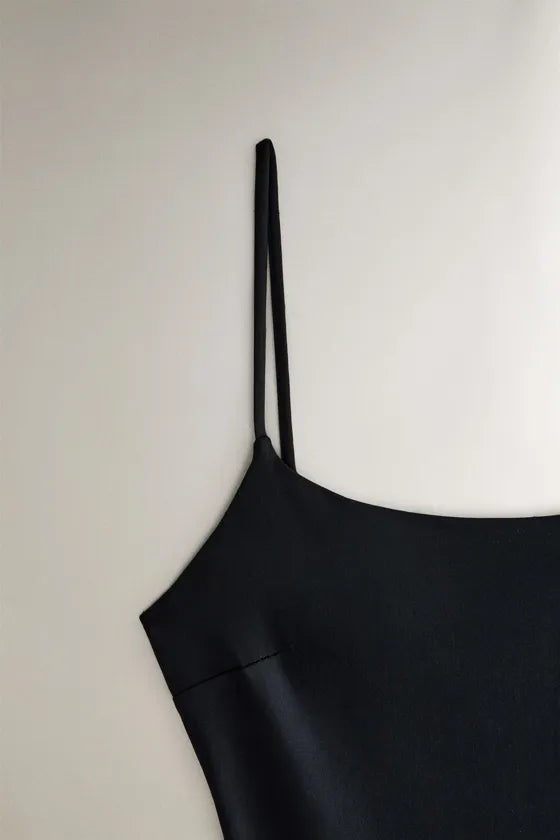 MAILLOT DE BAIN À FINES BRETELLES
