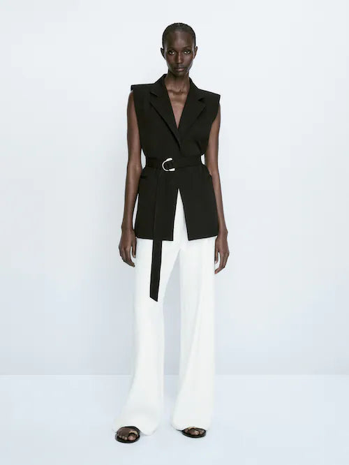 VESTE SANS MANCHES NOIRE CEINTURÉE MASSIMO DUTTI