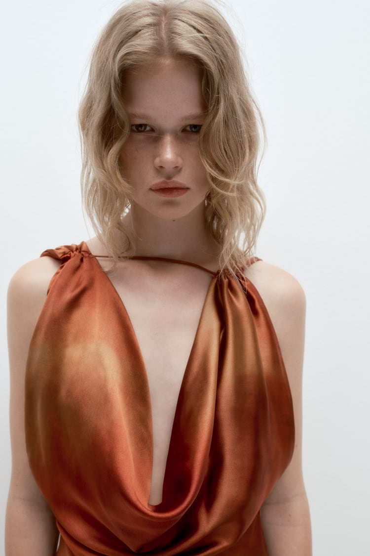 Robe En Satin Imprimée Ocre