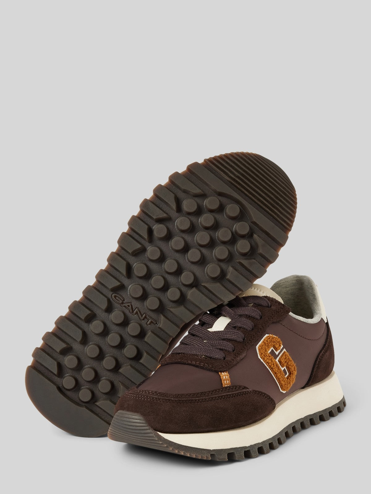 BASKETS EN CUIR