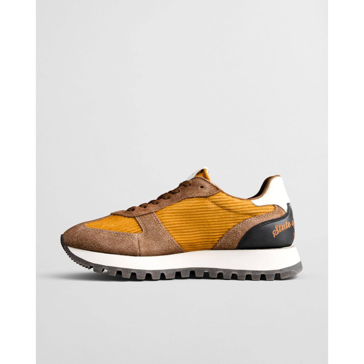 BASKETS EN CUIR