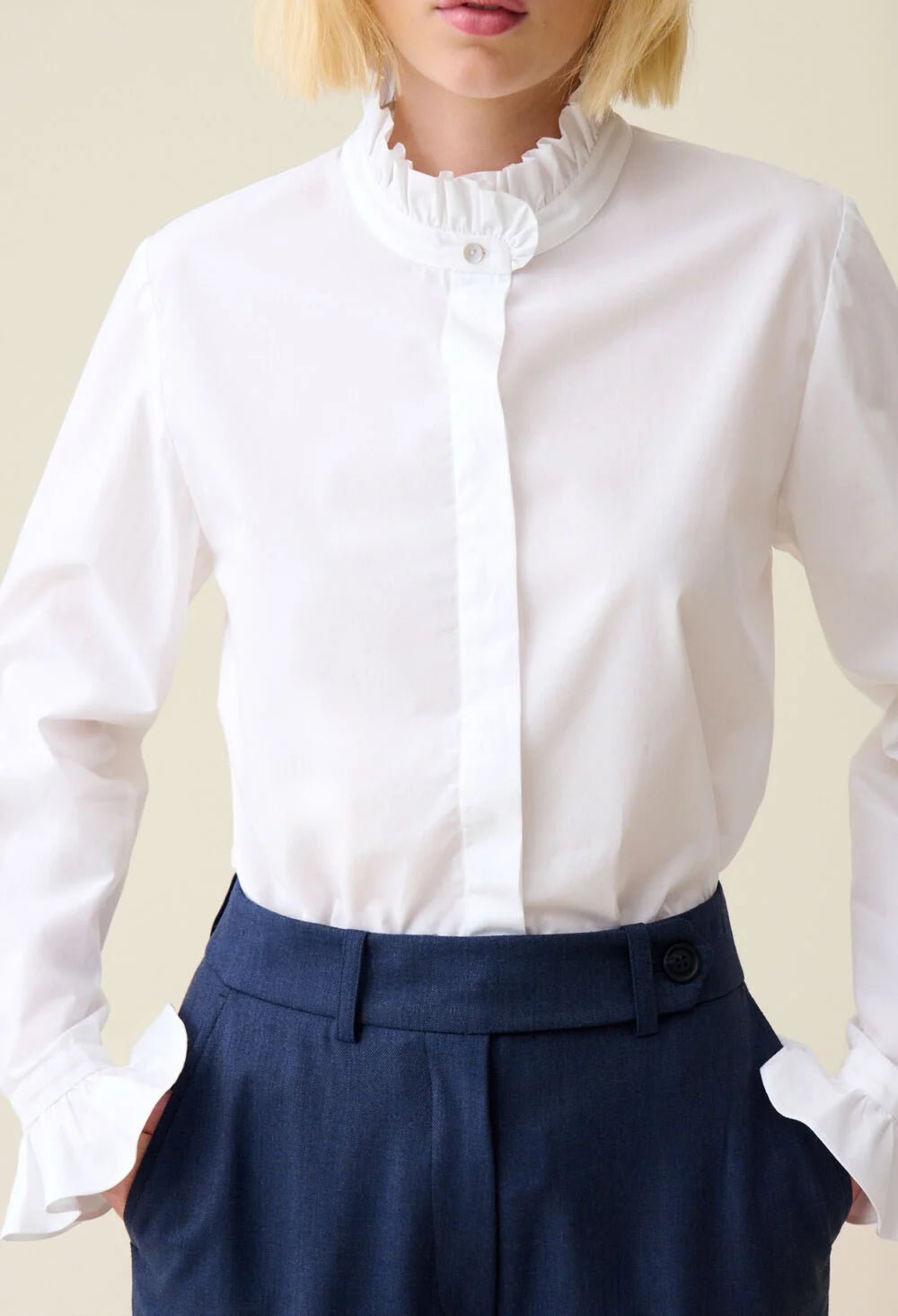 CLAUDIE PIERLOT CHEMISE BLANCHE COL VOLANTÉ