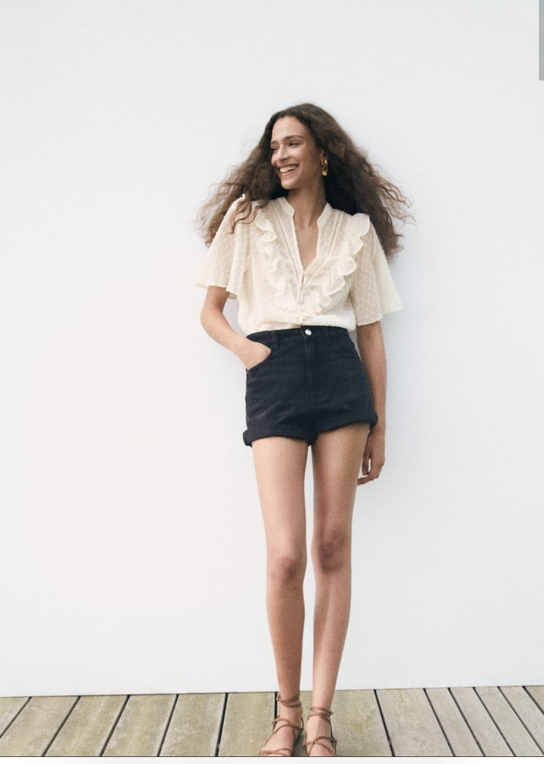 BLOUSE EN PLUMETIS À VOLANTS