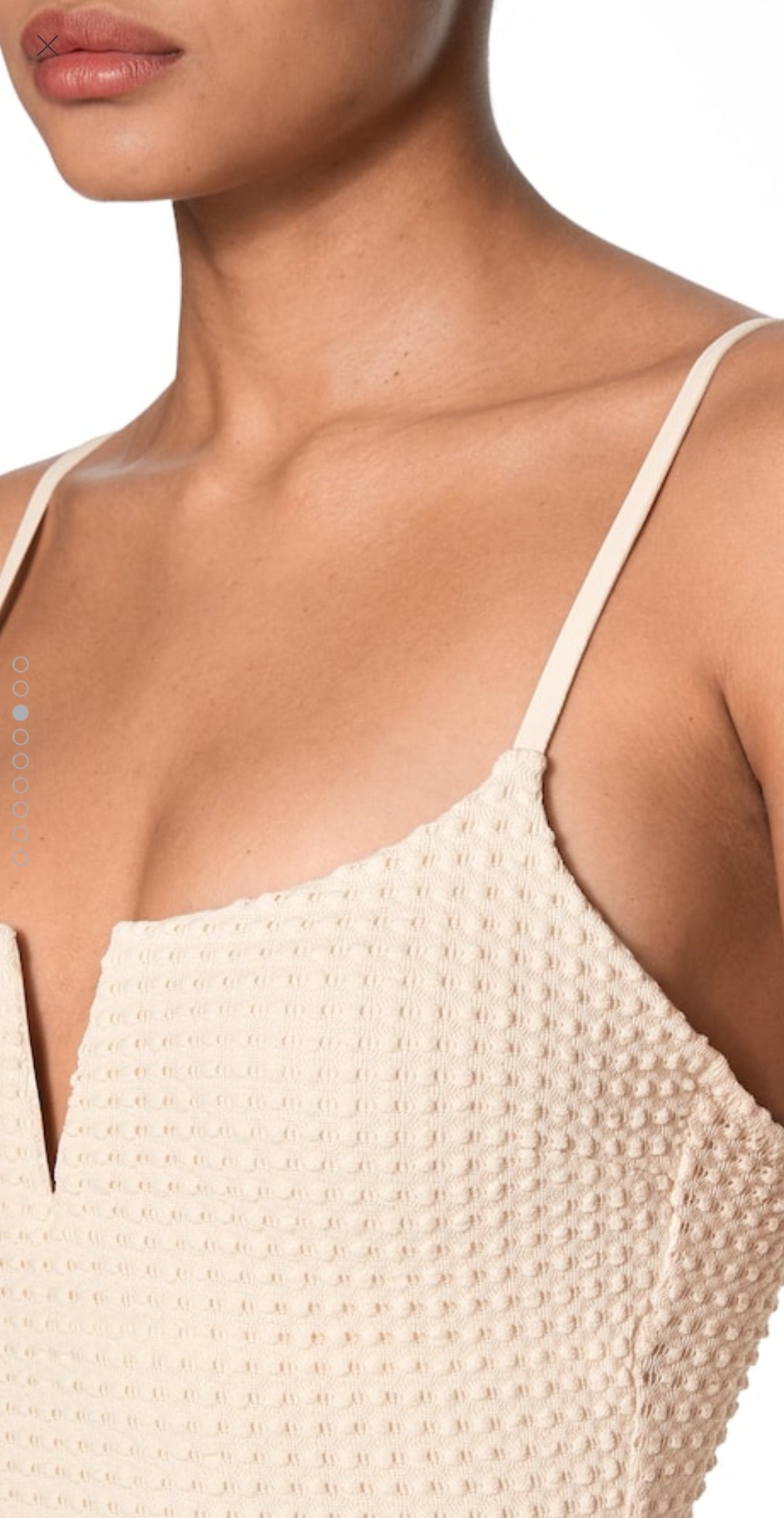 OYSHO MAILLOT DE BAIN À DÉCOLLETÉ EN V ET TEXTURE BULLE NATUREL