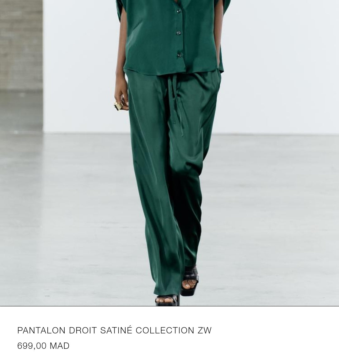 ENSEMBLE CHEMISE COL REVERS | PANTALON DROIT SATINÉ VERT ÉMERAUDE