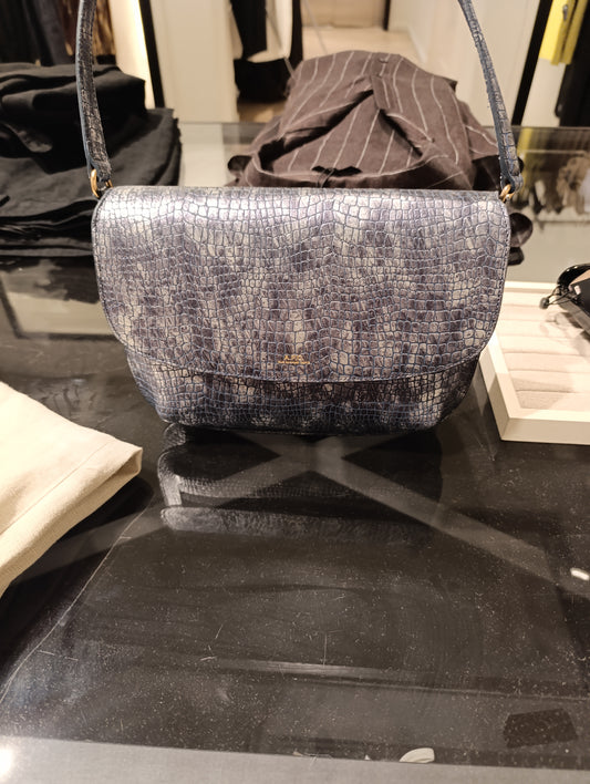 A.P.C. SAC À BANDOULIÈRE SARAH CROCO BLEU