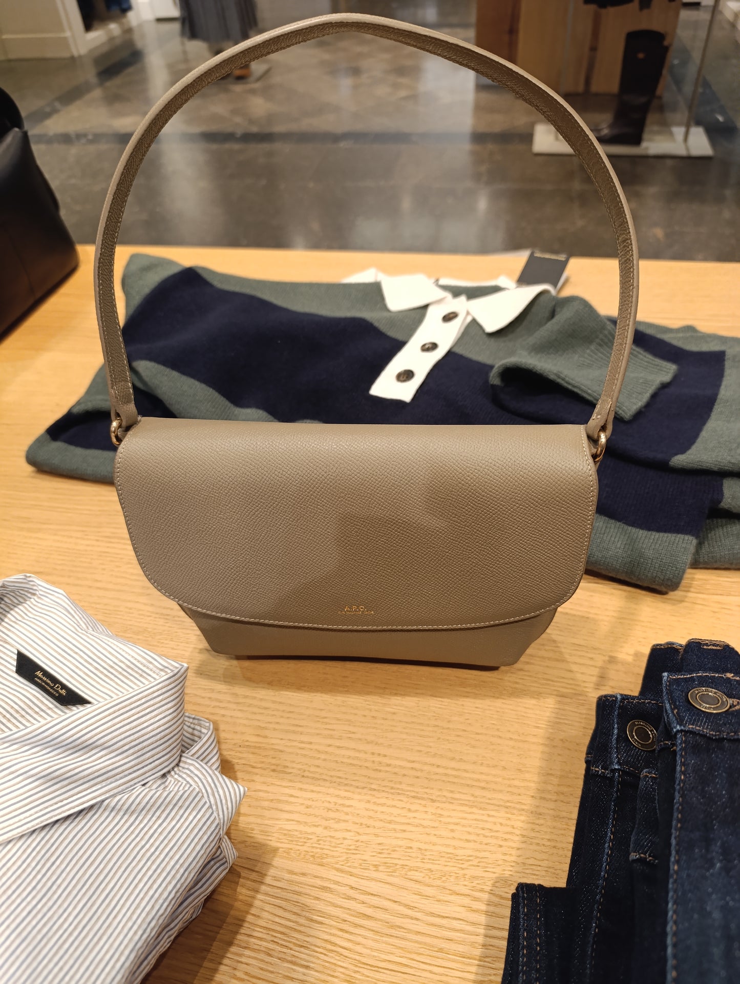 A.P.C. SARAH SHOULDER BAG