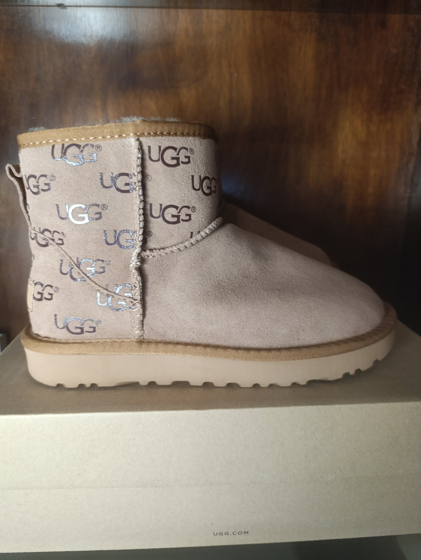 UGG BOTTE CLASSIC MINI II