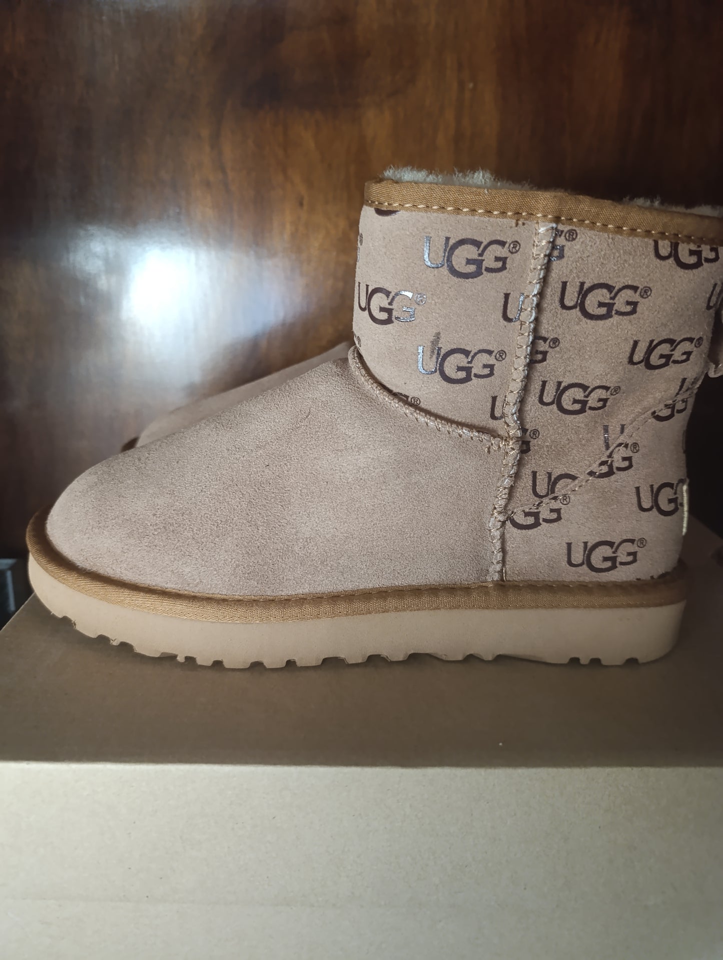 UGG BOTTE CLASSIC MINI II