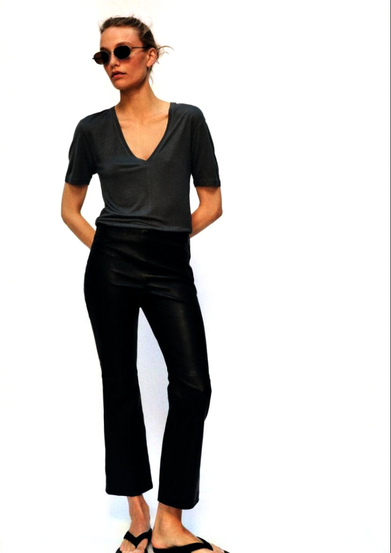 T-SHIRT FLUIDE COL EN V
