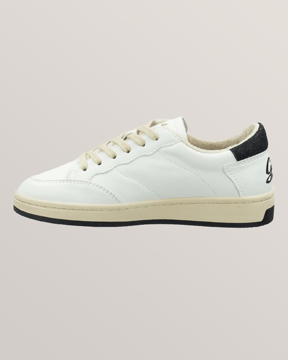 BASKETS EN CUIR