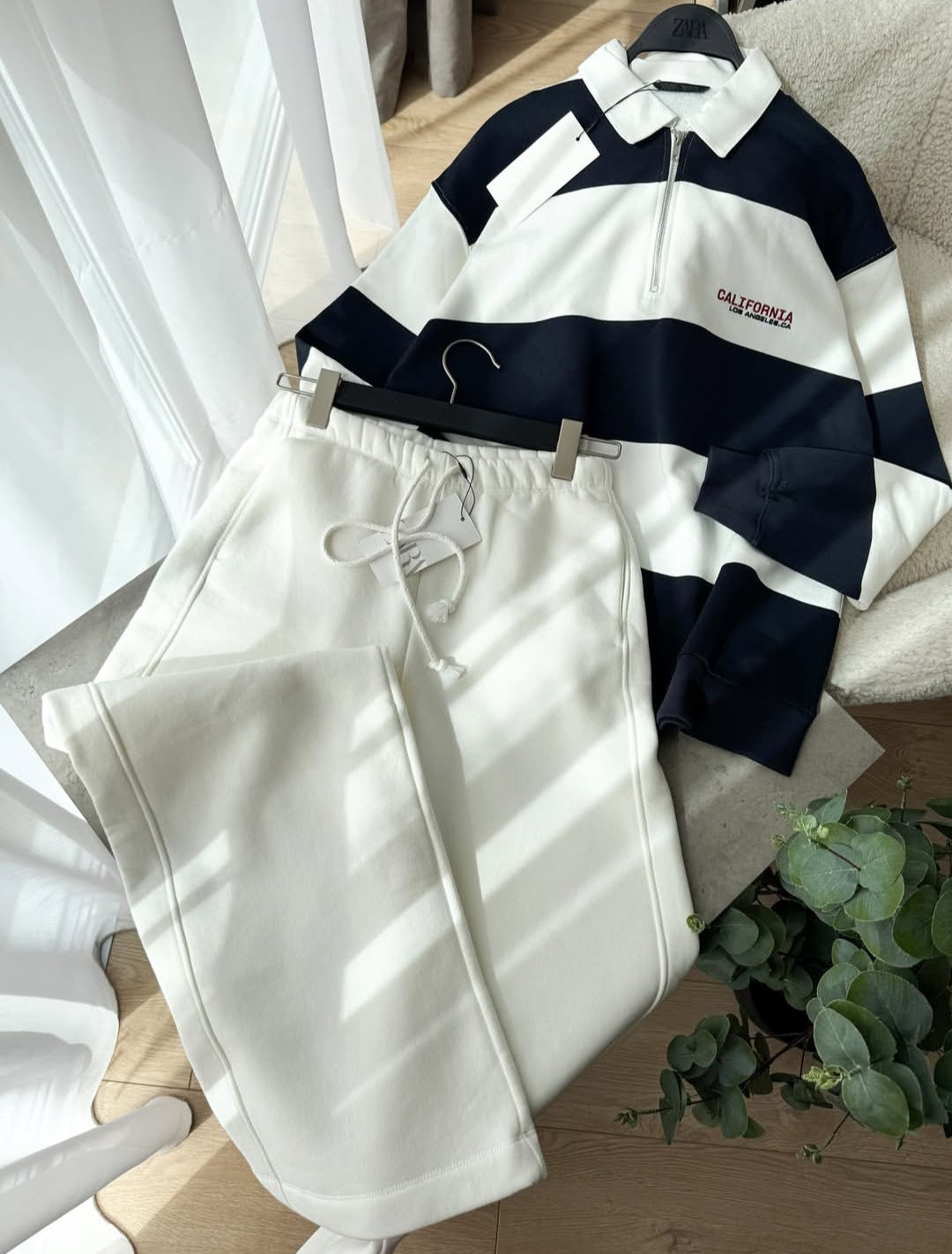SWEAT AVEC INSCRIPTION