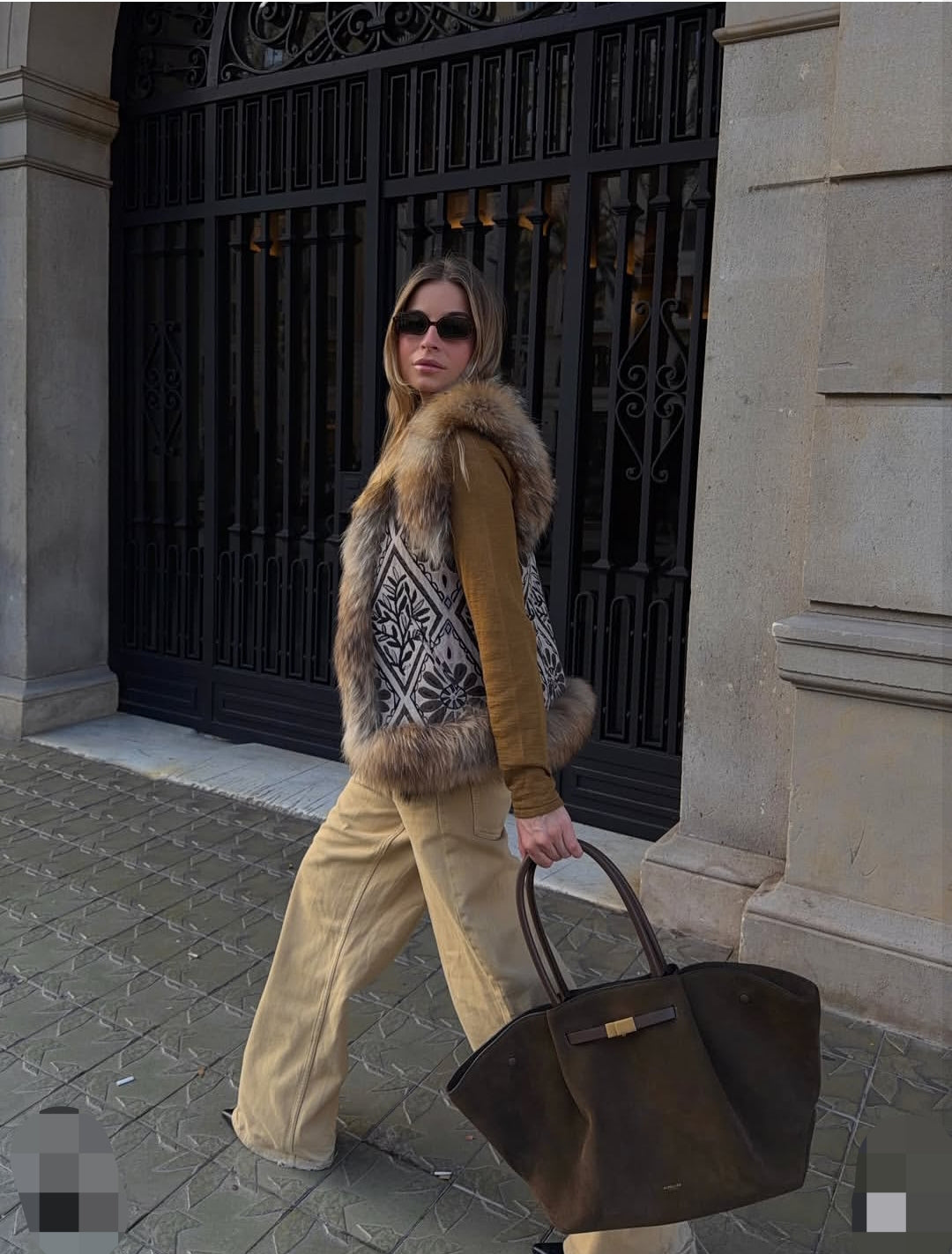 PANTALON EN VELOURS CÔTELÉ