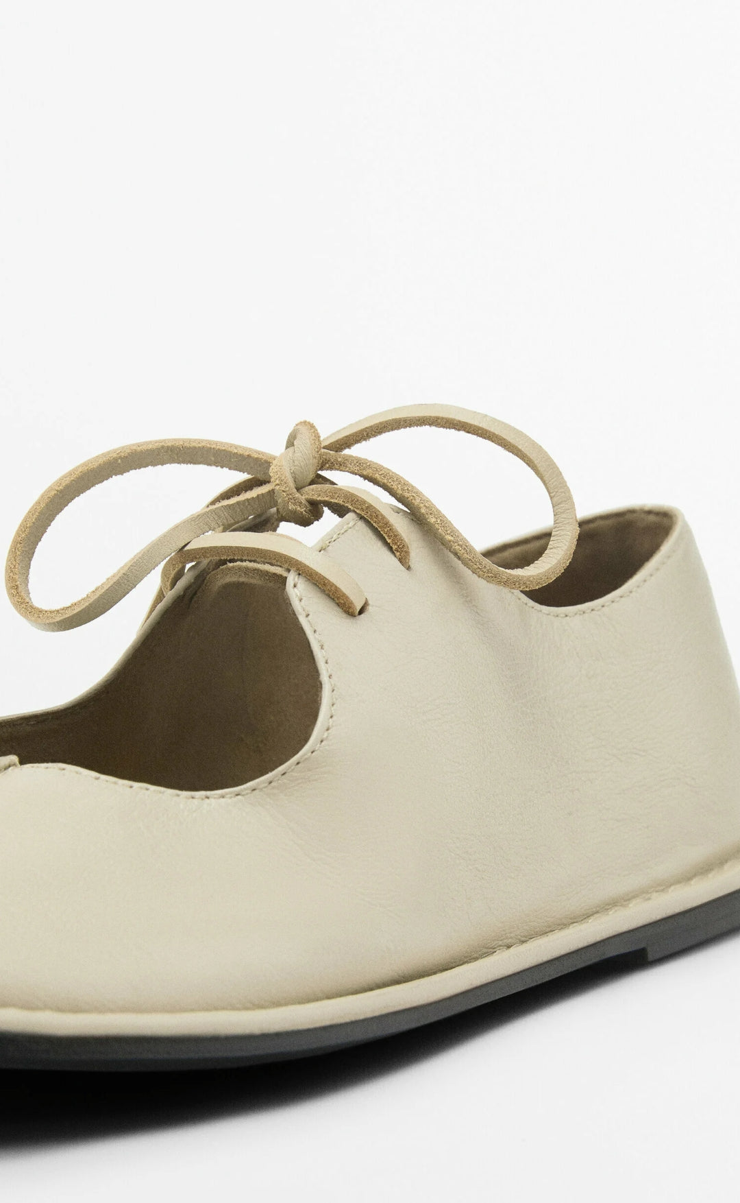 CHAUSSURES PLATES AVEC NŒUD CUIR FROISSÉ