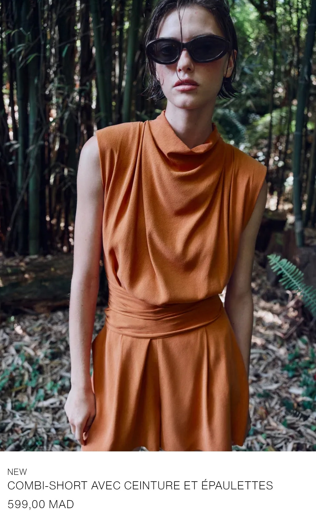 COMBI-SHORT AVEC CEINTURE ET ÉPAULETTES