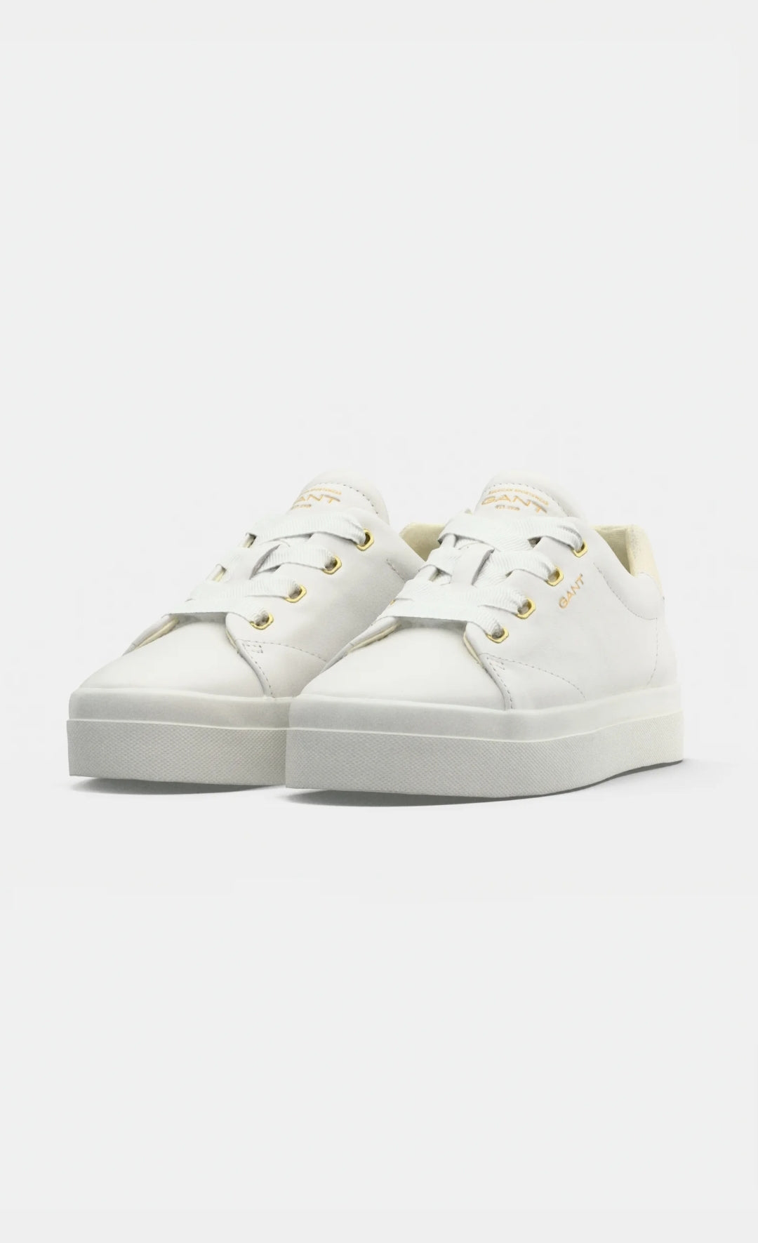 BASKETS EN CUIR