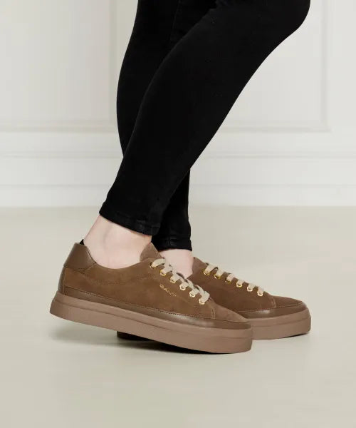 BASKETS EN CUIR
