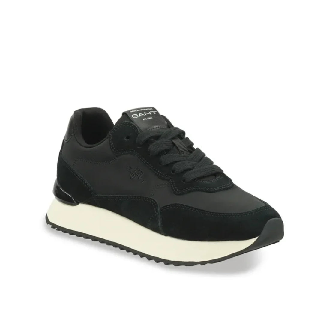 BASKETS EN CUIR