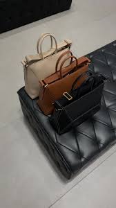 CHARLES & KEITH Nasrin Geometric Tote Bag Nasrin Geometric Tote Bag - Black 🖤