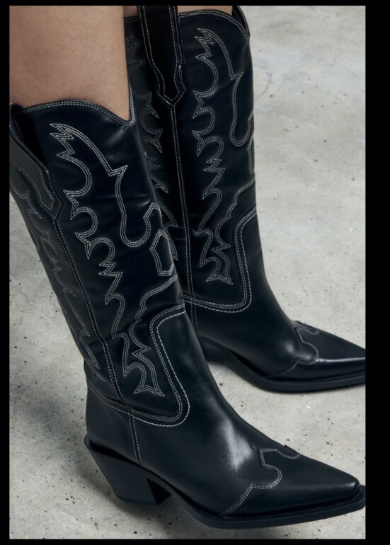 BOTTINES COW-BOY CUIR SURPIQÛRES