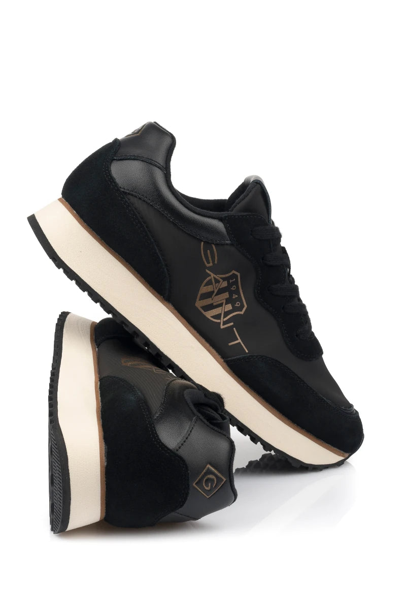 BASKETS EN CUIR
