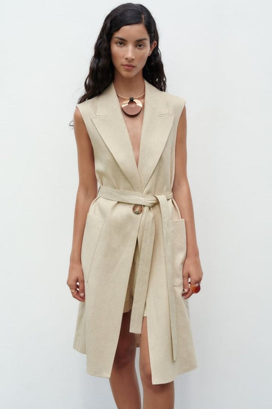 VESTE SANS MANCHES AVEC CEINTURE EN LIN