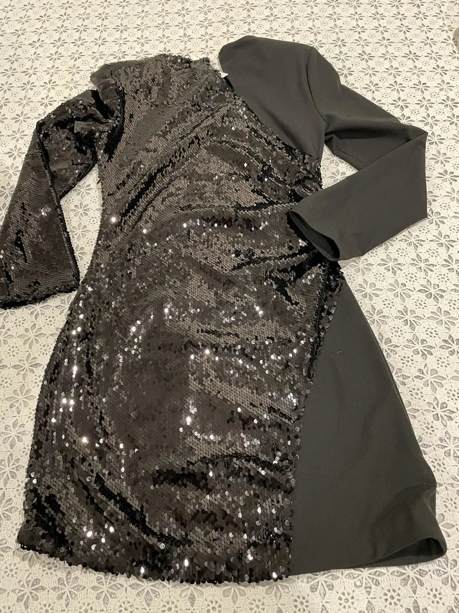 ROBE À SEQUINS NOIRE