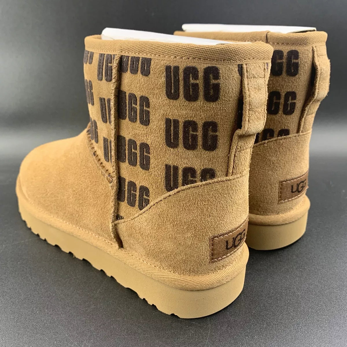 UGG BOTTE CLASSIC MINI II