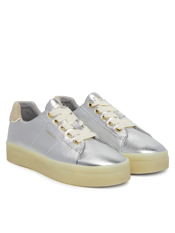 BASKETS EN CUIR